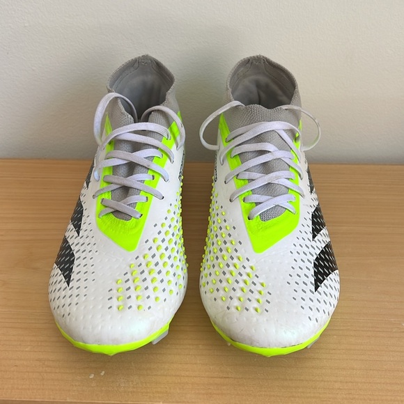 Adidas Predator Accuracy.2 Soccer Cleats, Unisex - Picture 3 of 9